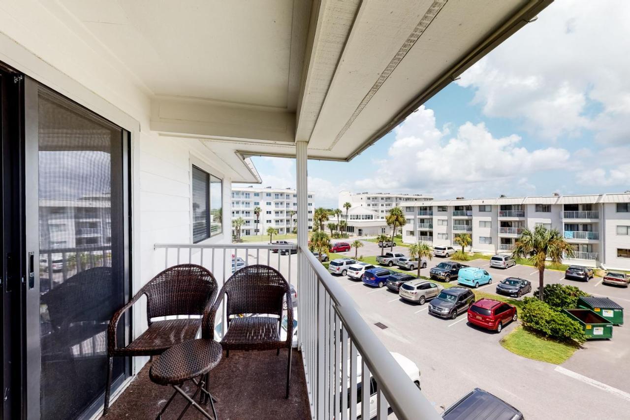 Plantation East Iv